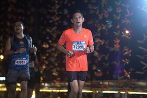 BIB: 42098, 43083
                            <button type="button" onclick="openModal(16982964)" class="btn btn-primary btn-sm float-right btn-popup" data-toggle="modal" data-target=".modal-high-quality">
                        <i class="fas fa-shopping-cart"></i> Add to Cart
                    </button>
                                            <button type="button" onclick="isThisMe(16982964, true)" class="btn btn-success btn-sm float-right btn-popup btn-isme hidden" data-toggle="tooltip" data-placement="bottom" title="นี่คือรูปของคุณใช่ไหม คลิกที่นี่เพื่อเอาเข้าอัลบั้ม">
                        <i class="fas fa-plus"></i> Add to album
                    </button>
                    <button type="button" onclick="isThisMe(16982964, false)" class="btn btn-warning btn-sm float-right btn-popup btn-isnotme hidden">
                        <i class="fas fa-ban"></i> Remove from album
                    </button>