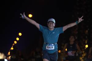 BIB: 40824
                            <button type="button" onclick="openModal(17033126)" class="btn btn-primary btn-sm float-right btn-popup" data-toggle="modal" data-target=".modal-high-quality">
                        <i class="fas fa-shopping-cart"></i> Add to Cart
                    </button>
                                            <button type="button" onclick="isThisMe(17033126, true)" class="btn btn-success btn-sm float-right btn-popup btn-isme hidden" data-toggle="tooltip" data-placement="bottom" title="นี่คือรูปของคุณใช่ไหม คลิกที่นี่เพื่อเอาเข้าอัลบั้ม">
                        <i class="fas fa-plus"></i> Add to album
                    </button>
                    <button type="button" onclick="isThisMe(17033126, false)" class="btn btn-warning btn-sm float-right btn-popup btn-isnotme hidden">
                        <i class="fas fa-ban"></i> Remove from album
                    </button>