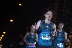 BIB: 41304, 4309
                            <button type="button" onclick="openModal(17000893)" class="btn btn-primary btn-sm float-right btn-popup" data-toggle="modal" data-target=".modal-high-quality">
                        <i class="fas fa-shopping-cart"></i> Add to Cart
                    </button>
                                            <button type="button" onclick="isThisMe(17000893, true)" class="btn btn-success btn-sm float-right btn-popup btn-isme hidden" data-toggle="tooltip" data-placement="bottom" title="นี่คือรูปของคุณใช่ไหม คลิกที่นี่เพื่อเอาเข้าอัลบั้ม">
                        <i class="fas fa-plus"></i> Add to album
                    </button>
                    <button type="button" onclick="isThisMe(17000893, false)" class="btn btn-warning btn-sm float-right btn-popup btn-isnotme hidden">
                        <i class="fas fa-ban"></i> Remove from album
                    </button>