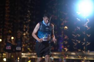 BIB: 40022
                            <button type="button" onclick="openModal(17003829)" class="btn btn-primary btn-sm float-right btn-popup" data-toggle="modal" data-target=".modal-high-quality">
                        <i class="fas fa-shopping-cart"></i> Add to Cart
                    </button>
                                            <button type="button" onclick="isThisMe(17003829, true)" class="btn btn-success btn-sm float-right btn-popup btn-isme hidden" data-toggle="tooltip" data-placement="bottom" title="นี่คือรูปของคุณใช่ไหม คลิกที่นี่เพื่อเอาเข้าอัลบั้ม">
                        <i class="fas fa-plus"></i> Add to album
                    </button>
                    <button type="button" onclick="isThisMe(17003829, false)" class="btn btn-warning btn-sm float-right btn-popup btn-isnotme hidden">
                        <i class="fas fa-ban"></i> Remove from album
                    </button>