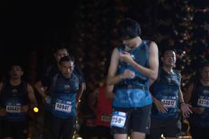 BIB: 4230, 12012, 40941, 40642, 3258
                            <button type="button" onclick="openModal(17031336)" class="btn btn-primary btn-sm float-right btn-popup" data-toggle="modal" data-target=".modal-high-quality">
                        <i class="fas fa-shopping-cart"></i> Add to Cart
                    </button>
                                            <button type="button" onclick="isThisMe(17031336, true)" class="btn btn-success btn-sm float-right btn-popup btn-isme hidden" data-toggle="tooltip" data-placement="bottom" title="นี่คือรูปของคุณใช่ไหม คลิกที่นี่เพื่อเอาเข้าอัลบั้ม">
                        <i class="fas fa-plus"></i> Add to album
                    </button>
                    <button type="button" onclick="isThisMe(17031336, false)" class="btn btn-warning btn-sm float-right btn-popup btn-isnotme hidden">
                        <i class="fas fa-ban"></i> Remove from album
                    </button>