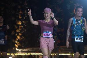 BIB: 44326, 40002, 079
                            <button type="button" onclick="openModal(17051042)" class="btn btn-primary btn-sm float-right btn-popup" data-toggle="modal" data-target=".modal-high-quality">
                        <i class="fas fa-shopping-cart"></i> Add to Cart
                    </button>
                                            <button type="button" onclick="isThisMe(17051042, true)" class="btn btn-success btn-sm float-right btn-popup btn-isme hidden" data-toggle="tooltip" data-placement="bottom" title="นี่คือรูปของคุณใช่ไหม คลิกที่นี่เพื่อเอาเข้าอัลบั้ม">
                        <i class="fas fa-plus"></i> Add to album
                    </button>
                    <button type="button" onclick="isThisMe(17051042, false)" class="btn btn-warning btn-sm float-right btn-popup btn-isnotme hidden">
                        <i class="fas fa-ban"></i> Remove from album
                    </button>