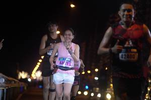 BIB: 42400, 413, 634
                            <button type="button" onclick="openModal(17007053)" class="btn btn-primary btn-sm float-right btn-popup" data-toggle="modal" data-target=".modal-high-quality">
                        <i class="fas fa-shopping-cart"></i> Add to Cart
                    </button>
                                            <button type="button" onclick="isThisMe(17007053, true)" class="btn btn-success btn-sm float-right btn-popup btn-isme hidden" data-toggle="tooltip" data-placement="bottom" title="นี่คือรูปของคุณใช่ไหม คลิกที่นี่เพื่อเอาเข้าอัลบั้ม">
                        <i class="fas fa-plus"></i> Add to album
                    </button>
                    <button type="button" onclick="isThisMe(17007053, false)" class="btn btn-warning btn-sm float-right btn-popup btn-isnotme hidden">
                        <i class="fas fa-ban"></i> Remove from album
                    </button>