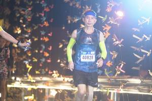 BIB: 40828
                            <button type="button" onclick="openModal(16936465)" class="btn btn-primary btn-sm float-right btn-popup" data-toggle="modal" data-target=".modal-high-quality">
                        <i class="fas fa-shopping-cart"></i> Add to Cart
                    </button>
                                            <button type="button" onclick="isThisMe(16936465, true)" class="btn btn-success btn-sm float-right btn-popup btn-isme hidden" data-toggle="tooltip" data-placement="bottom" title="นี่คือรูปของคุณใช่ไหม คลิกที่นี่เพื่อเอาเข้าอัลบั้ม">
                        <i class="fas fa-plus"></i> Add to album
                    </button>
                    <button type="button" onclick="isThisMe(16936465, false)" class="btn btn-warning btn-sm float-right btn-popup btn-isnotme hidden">
                        <i class="fas fa-ban"></i> Remove from album
                    </button>