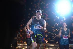 BIB: 42562, 4463
                            <button type="button" onclick="openModal(17021899)" class="btn btn-primary btn-sm float-right btn-popup" data-toggle="modal" data-target=".modal-high-quality">
                        <i class="fas fa-shopping-cart"></i> Add to Cart
                    </button>
                                            <button type="button" onclick="isThisMe(17021899, true)" class="btn btn-success btn-sm float-right btn-popup btn-isme hidden" data-toggle="tooltip" data-placement="bottom" title="นี่คือรูปของคุณใช่ไหม คลิกที่นี่เพื่อเอาเข้าอัลบั้ม">
                        <i class="fas fa-plus"></i> Add to album
                    </button>
                    <button type="button" onclick="isThisMe(17021899, false)" class="btn btn-warning btn-sm float-right btn-popup btn-isnotme hidden">
                        <i class="fas fa-ban"></i> Remove from album
                    </button>