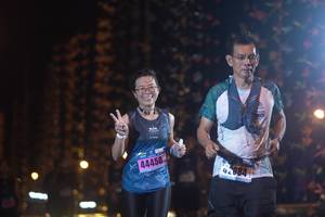 BIB: 44450, 42084
                            <button type="button" onclick="openModal(16983913)" class="btn btn-primary btn-sm float-right btn-popup" data-toggle="modal" data-target=".modal-high-quality">
                        <i class="fas fa-shopping-cart"></i> Add to Cart
                    </button>
                                            <button type="button" onclick="isThisMe(16983913, true)" class="btn btn-success btn-sm float-right btn-popup btn-isme hidden" data-toggle="tooltip" data-placement="bottom" title="นี่คือรูปของคุณใช่ไหม คลิกที่นี่เพื่อเอาเข้าอัลบั้ม">
                        <i class="fas fa-plus"></i> Add to album
                    </button>
                    <button type="button" onclick="isThisMe(16983913, false)" class="btn btn-warning btn-sm float-right btn-popup btn-isnotme hidden">
                        <i class="fas fa-ban"></i> Remove from album
                    </button>