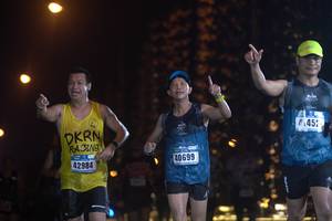 BIB: 42984, 40699
                            <button type="button" onclick="openModal(16975641)" class="btn btn-primary btn-sm float-right btn-popup" data-toggle="modal" data-target=".modal-high-quality">
                        <i class="fas fa-shopping-cart"></i> Add to Cart
                    </button>
                                            <button type="button" onclick="isThisMe(16975641, true)" class="btn btn-success btn-sm float-right btn-popup btn-isme hidden" data-toggle="tooltip" data-placement="bottom" title="นี่คือรูปของคุณใช่ไหม คลิกที่นี่เพื่อเอาเข้าอัลบั้ม">
                        <i class="fas fa-plus"></i> Add to album
                    </button>
                    <button type="button" onclick="isThisMe(16975641, false)" class="btn btn-warning btn-sm float-right btn-popup btn-isnotme hidden">
                        <i class="fas fa-ban"></i> Remove from album
                    </button>