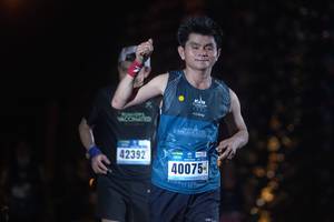 BIB: 42392, 40075
                            <button type="button" onclick="openModal(17018118)" class="btn btn-primary btn-sm float-right btn-popup" data-toggle="modal" data-target=".modal-high-quality">
                        <i class="fas fa-shopping-cart"></i> Add to Cart
                    </button>
                                            <button type="button" onclick="isThisMe(17018118, true)" class="btn btn-success btn-sm float-right btn-popup btn-isme hidden" data-toggle="tooltip" data-placement="bottom" title="นี่คือรูปของคุณใช่ไหม คลิกที่นี่เพื่อเอาเข้าอัลบั้ม">
                        <i class="fas fa-plus"></i> Add to album
                    </button>
                    <button type="button" onclick="isThisMe(17018118, false)" class="btn btn-warning btn-sm float-right btn-popup btn-isnotme hidden">
                        <i class="fas fa-ban"></i> Remove from album
                    </button>