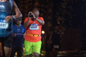 BIB: 091, 40869
                            <button type="button" onclick="openModal(17019813)" class="btn btn-primary btn-sm float-right btn-popup" data-toggle="modal" data-target=".modal-high-quality">
                        <i class="fas fa-shopping-cart"></i> Add to Cart
                    </button>
                                            <button type="button" onclick="isThisMe(17019813, true)" class="btn btn-success btn-sm float-right btn-popup btn-isme hidden" data-toggle="tooltip" data-placement="bottom" title="นี่คือรูปของคุณใช่ไหม คลิกที่นี่เพื่อเอาเข้าอัลบั้ม">
                        <i class="fas fa-plus"></i> Add to album
                    </button>
                    <button type="button" onclick="isThisMe(17019813, false)" class="btn btn-warning btn-sm float-right btn-popup btn-isnotme hidden">
                        <i class="fas fa-ban"></i> Remove from album
                    </button>