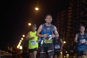 BIB: 0972, 157, 42005
                            <button type="button" onclick="openModal(16995495)" class="btn btn-primary btn-sm float-right btn-popup" data-toggle="modal" data-target=".modal-high-quality">
                        <i class="fas fa-shopping-cart"></i> Add to Cart
                    </button>
                                            <button type="button" onclick="isThisMe(16995495, true)" class="btn btn-success btn-sm float-right btn-popup btn-isme hidden" data-toggle="tooltip" data-placement="bottom" title="นี่คือรูปของคุณใช่ไหม คลิกที่นี่เพื่อเอาเข้าอัลบั้ม">
                        <i class="fas fa-plus"></i> Add to album
                    </button>
                    <button type="button" onclick="isThisMe(16995495, false)" class="btn btn-warning btn-sm float-right btn-popup btn-isnotme hidden">
                        <i class="fas fa-ban"></i> Remove from album
                    </button>