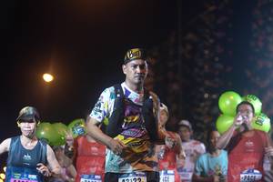 BIB: 02122, 500
                            <button type="button" onclick="openModal(16982313)" class="btn btn-primary btn-sm float-right btn-popup" data-toggle="modal" data-target=".modal-high-quality">
                        <i class="fas fa-shopping-cart"></i> Add to Cart
                    </button>
                                            <button type="button" onclick="isThisMe(16982313, true)" class="btn btn-success btn-sm float-right btn-popup btn-isme hidden" data-toggle="tooltip" data-placement="bottom" title="นี่คือรูปของคุณใช่ไหม คลิกที่นี่เพื่อเอาเข้าอัลบั้ม">
                        <i class="fas fa-plus"></i> Add to album
                    </button>
                    <button type="button" onclick="isThisMe(16982313, false)" class="btn btn-warning btn-sm float-right btn-popup btn-isnotme hidden">
                        <i class="fas fa-ban"></i> Remove from album
                    </button>