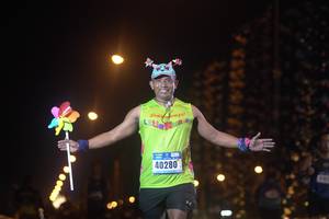 BIB: 40280
                            <button type="button" onclick="openModal(16981350)" class="btn btn-primary btn-sm float-right btn-popup" data-toggle="modal" data-target=".modal-high-quality">
                        <i class="fas fa-shopping-cart"></i> Add to Cart
                    </button>
                                            <button type="button" onclick="isThisMe(16981350, true)" class="btn btn-success btn-sm float-right btn-popup btn-isme hidden" data-toggle="tooltip" data-placement="bottom" title="นี่คือรูปของคุณใช่ไหม คลิกที่นี่เพื่อเอาเข้าอัลบั้ม">
                        <i class="fas fa-plus"></i> Add to album
                    </button>
                    <button type="button" onclick="isThisMe(16981350, false)" class="btn btn-warning btn-sm float-right btn-popup btn-isnotme hidden">
                        <i class="fas fa-ban"></i> Remove from album
                    </button>