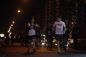 BIB: 40640, 43300
                            <button type="button" onclick="openModal(17006174)" class="btn btn-primary btn-sm float-right btn-popup" data-toggle="modal" data-target=".modal-high-quality">
                        <i class="fas fa-shopping-cart"></i> Add to Cart
                    </button>
                                            <button type="button" onclick="isThisMe(17006174, true)" class="btn btn-success btn-sm float-right btn-popup btn-isme hidden" data-toggle="tooltip" data-placement="bottom" title="นี่คือรูปของคุณใช่ไหม คลิกที่นี่เพื่อเอาเข้าอัลบั้ม">
                        <i class="fas fa-plus"></i> Add to album
                    </button>
                    <button type="button" onclick="isThisMe(17006174, false)" class="btn btn-warning btn-sm float-right btn-popup btn-isnotme hidden">
                        <i class="fas fa-ban"></i> Remove from album
                    </button>