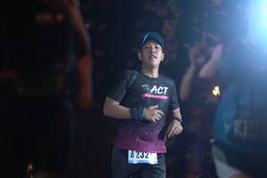 BIB: 4232
                            <button type="button" onclick="openModal(17032077)" class="btn btn-primary btn-sm float-right btn-popup" data-toggle="modal" data-target=".modal-high-quality">
                        <i class="fas fa-shopping-cart"></i> Add to Cart
                    </button>
                                            <button type="button" onclick="isThisMe(17032077, true)" class="btn btn-success btn-sm float-right btn-popup btn-isme hidden" data-toggle="tooltip" data-placement="bottom" title="นี่คือรูปของคุณใช่ไหม คลิกที่นี่เพื่อเอาเข้าอัลบั้ม">
                        <i class="fas fa-plus"></i> Add to album
                    </button>
                    <button type="button" onclick="isThisMe(17032077, false)" class="btn btn-warning btn-sm float-right btn-popup btn-isnotme hidden">
                        <i class="fas fa-ban"></i> Remove from album
                    </button>