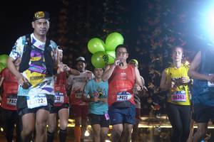 BIB: 419, 44363
                            <button type="button" onclick="openModal(16982315)" class="btn btn-primary btn-sm float-right btn-popup" data-toggle="modal" data-target=".modal-high-quality">
                        <i class="fas fa-shopping-cart"></i> Add to Cart
                    </button>
                                            <button type="button" onclick="isThisMe(16982315, true)" class="btn btn-success btn-sm float-right btn-popup btn-isme hidden" data-toggle="tooltip" data-placement="bottom" title="นี่คือรูปของคุณใช่ไหม คลิกที่นี่เพื่อเอาเข้าอัลบั้ม">
                        <i class="fas fa-plus"></i> Add to album
                    </button>
                    <button type="button" onclick="isThisMe(16982315, false)" class="btn btn-warning btn-sm float-right btn-popup btn-isnotme hidden">
                        <i class="fas fa-ban"></i> Remove from album
                    </button>