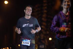 BIB: 42566
                            <button type="button" onclick="openModal(16999359)" class="btn btn-primary btn-sm float-right btn-popup" data-toggle="modal" data-target=".modal-high-quality">
                        <i class="fas fa-shopping-cart"></i> Add to Cart
                    </button>
                                            <button type="button" onclick="isThisMe(16999359, true)" class="btn btn-success btn-sm float-right btn-popup btn-isme hidden" data-toggle="tooltip" data-placement="bottom" title="นี่คือรูปของคุณใช่ไหม คลิกที่นี่เพื่อเอาเข้าอัลบั้ม">
                        <i class="fas fa-plus"></i> Add to album
                    </button>
                    <button type="button" onclick="isThisMe(16999359, false)" class="btn btn-warning btn-sm float-right btn-popup btn-isnotme hidden">
                        <i class="fas fa-ban"></i> Remove from album
                    </button>