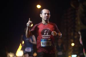 BIB: 40198
                            <button type="button" onclick="openModal(16974441)" class="btn btn-primary btn-sm float-right btn-popup" data-toggle="modal" data-target=".modal-high-quality">
                        <i class="fas fa-shopping-cart"></i> Add to Cart
                    </button>
                                            <button type="button" onclick="isThisMe(16974441, true)" class="btn btn-success btn-sm float-right btn-popup btn-isme hidden" data-toggle="tooltip" data-placement="bottom" title="นี่คือรูปของคุณใช่ไหม คลิกที่นี่เพื่อเอาเข้าอัลบั้ม">
                        <i class="fas fa-plus"></i> Add to album
                    </button>
                    <button type="button" onclick="isThisMe(16974441, false)" class="btn btn-warning btn-sm float-right btn-popup btn-isnotme hidden">
                        <i class="fas fa-ban"></i> Remove from album
                    </button>