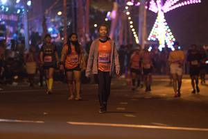 BIB: 2730, 26028
                            <button type="button" onclick="openModal(17103060)" class="btn btn-primary btn-sm float-right btn-popup" data-toggle="modal" data-target=".modal-high-quality">
                        <i class="fas fa-shopping-cart"></i> Add to Cart
                    </button>
                                            <button type="button" onclick="isThisMe(17103060, true)" class="btn btn-success btn-sm float-right btn-popup btn-isme hidden" data-toggle="tooltip" data-placement="bottom" title="นี่คือรูปของคุณใช่ไหม คลิกที่นี่เพื่อเอาเข้าอัลบั้ม">
                        <i class="fas fa-plus"></i> Add to album
                    </button>
                    <button type="button" onclick="isThisMe(17103060, false)" class="btn btn-warning btn-sm float-right btn-popup btn-isnotme hidden">
                        <i class="fas fa-ban"></i> Remove from album
                    </button>