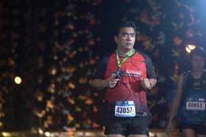 BIB: 40853, 43057
                            <button type="button" onclick="openModal(17009583)" class="btn btn-primary btn-sm float-right btn-popup" data-toggle="modal" data-target=".modal-high-quality">
                        <i class="fas fa-shopping-cart"></i> Add to Cart
                    </button>
                                            <button type="button" onclick="isThisMe(17009583, true)" class="btn btn-success btn-sm float-right btn-popup btn-isme hidden" data-toggle="tooltip" data-placement="bottom" title="นี่คือรูปของคุณใช่ไหม คลิกที่นี่เพื่อเอาเข้าอัลบั้ม">
                        <i class="fas fa-plus"></i> Add to album
                    </button>
                    <button type="button" onclick="isThisMe(17009583, false)" class="btn btn-warning btn-sm float-right btn-popup btn-isnotme hidden">
                        <i class="fas fa-ban"></i> Remove from album
                    </button>