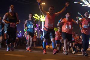 BIB: 92213, 24094, 24461, 27136, 0597
                            <button type="button" onclick="openModal(17058326)" class="btn btn-primary btn-sm float-right btn-popup" data-toggle="modal" data-target=".modal-high-quality">
                        <i class="fas fa-shopping-cart"></i> Add to Cart
                    </button>
                                            <button type="button" onclick="isThisMe(17058326, true)" class="btn btn-success btn-sm float-right btn-popup btn-isme hidden" data-toggle="tooltip" data-placement="bottom" title="นี่คือรูปของคุณใช่ไหม คลิกที่นี่เพื่อเอาเข้าอัลบั้ม">
                        <i class="fas fa-plus"></i> Add to album
                    </button>
                    <button type="button" onclick="isThisMe(17058326, false)" class="btn btn-warning btn-sm float-right btn-popup btn-isnotme hidden">
                        <i class="fas fa-ban"></i> Remove from album
                    </button>