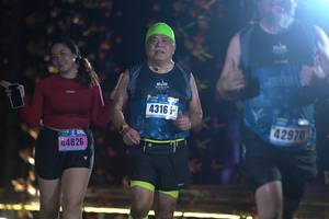 BIB: 4316, 42970, 44826
                            <button type="button" onclick="openModal(17022875)" class="btn btn-primary btn-sm float-right btn-popup" data-toggle="modal" data-target=".modal-high-quality">
                        <i class="fas fa-shopping-cart"></i> Add to Cart
                    </button>
                                            <button type="button" onclick="isThisMe(17022875, true)" class="btn btn-success btn-sm float-right btn-popup btn-isme hidden" data-toggle="tooltip" data-placement="bottom" title="นี่คือรูปของคุณใช่ไหม คลิกที่นี่เพื่อเอาเข้าอัลบั้ม">
                        <i class="fas fa-plus"></i> Add to album
                    </button>
                    <button type="button" onclick="isThisMe(17022875, false)" class="btn btn-warning btn-sm float-right btn-popup btn-isnotme hidden">
                        <i class="fas fa-ban"></i> Remove from album
                    </button>