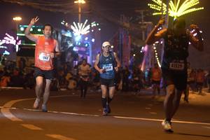 BIB: 643, 41529, 039
                            <button type="button" onclick="openModal(17104572)" class="btn btn-primary btn-sm float-right btn-popup" data-toggle="modal" data-target=".modal-high-quality">
                        <i class="fas fa-shopping-cart"></i> Add to Cart
                    </button>
                                            <button type="button" onclick="isThisMe(17104572, true)" class="btn btn-success btn-sm float-right btn-popup btn-isme hidden" data-toggle="tooltip" data-placement="bottom" title="นี่คือรูปของคุณใช่ไหม คลิกที่นี่เพื่อเอาเข้าอัลบั้ม">
                        <i class="fas fa-plus"></i> Add to album
                    </button>
                    <button type="button" onclick="isThisMe(17104572, false)" class="btn btn-warning btn-sm float-right btn-popup btn-isnotme hidden">
                        <i class="fas fa-ban"></i> Remove from album
                    </button>