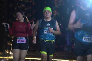 BIB: 431, 4297, 44826
                            <button type="button" onclick="openModal(17022921)" class="btn btn-primary btn-sm float-right btn-popup" data-toggle="modal" data-target=".modal-high-quality">
                        <i class="fas fa-shopping-cart"></i> Add to Cart
                    </button>
                                            <button type="button" onclick="isThisMe(17022921, true)" class="btn btn-success btn-sm float-right btn-popup btn-isme hidden" data-toggle="tooltip" data-placement="bottom" title="นี่คือรูปของคุณใช่ไหม คลิกที่นี่เพื่อเอาเข้าอัลบั้ม">
                        <i class="fas fa-plus"></i> Add to album
                    </button>
                    <button type="button" onclick="isThisMe(17022921, false)" class="btn btn-warning btn-sm float-right btn-popup btn-isnotme hidden">
                        <i class="fas fa-ban"></i> Remove from album
                    </button>
