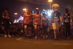 BIB: 27299, 26448, 40798, 43214
                            <button type="button" onclick="openModal(17094017)" class="btn btn-primary btn-sm float-right btn-popup" data-toggle="modal" data-target=".modal-high-quality">
                        <i class="fas fa-shopping-cart"></i> Add to Cart
                    </button>
                                            <button type="button" onclick="isThisMe(17094017, true)" class="btn btn-success btn-sm float-right btn-popup btn-isme hidden" data-toggle="tooltip" data-placement="bottom" title="นี่คือรูปของคุณใช่ไหม คลิกที่นี่เพื่อเอาเข้าอัลบั้ม">
                        <i class="fas fa-plus"></i> Add to album
                    </button>
                    <button type="button" onclick="isThisMe(17094017, false)" class="btn btn-warning btn-sm float-right btn-popup btn-isnotme hidden">
                        <i class="fas fa-ban"></i> Remove from album
                    </button>