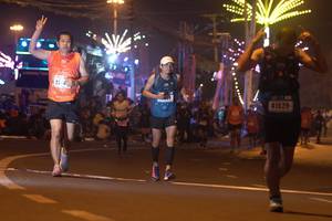 BIB: 41529
                            <button type="button" onclick="openModal(17104634)" class="btn btn-primary btn-sm float-right btn-popup" data-toggle="modal" data-target=".modal-high-quality">
                        <i class="fas fa-shopping-cart"></i> Add to Cart
                    </button>
                                            <button type="button" onclick="isThisMe(17104634, true)" class="btn btn-success btn-sm float-right btn-popup btn-isme hidden" data-toggle="tooltip" data-placement="bottom" title="นี่คือรูปของคุณใช่ไหม คลิกที่นี่เพื่อเอาเข้าอัลบั้ม">
                        <i class="fas fa-plus"></i> Add to album
                    </button>
                    <button type="button" onclick="isThisMe(17104634, false)" class="btn btn-warning btn-sm float-right btn-popup btn-isnotme hidden">
                        <i class="fas fa-ban"></i> Remove from album
                    </button>