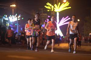 BIB: 0741, 2608, 40894
                            <button type="button" onclick="openModal(17067059)" class="btn btn-primary btn-sm float-right btn-popup" data-toggle="modal" data-target=".modal-high-quality">
                        <i class="fas fa-shopping-cart"></i> Add to Cart
                    </button>
                                            <button type="button" onclick="isThisMe(17067059, true)" class="btn btn-success btn-sm float-right btn-popup btn-isme hidden" data-toggle="tooltip" data-placement="bottom" title="นี่คือรูปของคุณใช่ไหม คลิกที่นี่เพื่อเอาเข้าอัลบั้ม">
                        <i class="fas fa-plus"></i> Add to album
                    </button>
                    <button type="button" onclick="isThisMe(17067059, false)" class="btn btn-warning btn-sm float-right btn-popup btn-isnotme hidden">
                        <i class="fas fa-ban"></i> Remove from album
                    </button>