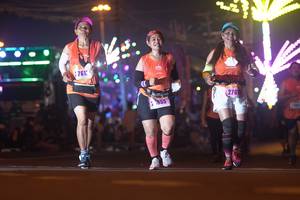 BIB: 761, 276, 055
                            <button type="button" onclick="openModal(17092039)" class="btn btn-primary btn-sm float-right btn-popup" data-toggle="modal" data-target=".modal-high-quality">
                        <i class="fas fa-shopping-cart"></i> Add to Cart
                    </button>
                                            <button type="button" onclick="isThisMe(17092039, true)" class="btn btn-success btn-sm float-right btn-popup btn-isme hidden" data-toggle="tooltip" data-placement="bottom" title="นี่คือรูปของคุณใช่ไหม คลิกที่นี่เพื่อเอาเข้าอัลบั้ม">
                        <i class="fas fa-plus"></i> Add to album
                    </button>
                    <button type="button" onclick="isThisMe(17092039, false)" class="btn btn-warning btn-sm float-right btn-popup btn-isnotme hidden">
                        <i class="fas fa-ban"></i> Remove from album
                    </button>