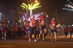 BIB: 23352, 21516, 26176
                            <button type="button" onclick="openModal(17065302)" class="btn btn-primary btn-sm float-right btn-popup" data-toggle="modal" data-target=".modal-high-quality">
                        <i class="fas fa-shopping-cart"></i> Add to Cart
                    </button>
                                            <button type="button" onclick="isThisMe(17065302, true)" class="btn btn-success btn-sm float-right btn-popup btn-isme hidden" data-toggle="tooltip" data-placement="bottom" title="นี่คือรูปของคุณใช่ไหม คลิกที่นี่เพื่อเอาเข้าอัลบั้ม">
                        <i class="fas fa-plus"></i> Add to album
                    </button>
                    <button type="button" onclick="isThisMe(17065302, false)" class="btn btn-warning btn-sm float-right btn-popup btn-isnotme hidden">
                        <i class="fas fa-ban"></i> Remove from album
                    </button>