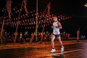 BIB: 1204
                            <button type="button" onclick="openModal(17854232)" class="btn btn-primary btn-sm float-right btn-popup" data-toggle="modal" data-target=".modal-high-quality">
                        <i class="fas fa-shopping-cart"></i> Add to Cart
                    </button>
                                            <button type="button" onclick="isThisMe(17854232, true)" class="btn btn-success btn-sm float-right btn-popup btn-isme hidden" data-toggle="tooltip" data-placement="bottom" title="นี่คือรูปของคุณใช่ไหม คลิกที่นี่เพื่อเอาเข้าอัลบั้ม">
                        <i class="fas fa-plus"></i> Add to album
                    </button>
                    <button type="button" onclick="isThisMe(17854232, false)" class="btn btn-warning btn-sm float-right btn-popup btn-isnotme hidden">
                        <i class="fas fa-ban"></i> Remove from album
                    </button>