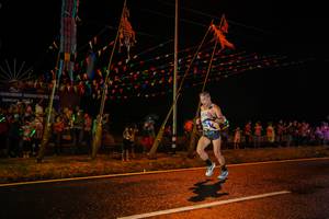 BIB: 2092
                            <button type="button" onclick="openModal(17863693)" class="btn btn-primary btn-sm float-right btn-popup" data-toggle="modal" data-target=".modal-high-quality">
                        <i class="fas fa-shopping-cart"></i> Add to Cart
                    </button>
                                            <button type="button" onclick="isThisMe(17863693, true)" class="btn btn-success btn-sm float-right btn-popup btn-isme hidden" data-toggle="tooltip" data-placement="bottom" title="นี่คือรูปของคุณใช่ไหม คลิกที่นี่เพื่อเอาเข้าอัลบั้ม">
                        <i class="fas fa-plus"></i> Add to album
                    </button>
                    <button type="button" onclick="isThisMe(17863693, false)" class="btn btn-warning btn-sm float-right btn-popup btn-isnotme hidden">
                        <i class="fas fa-ban"></i> Remove from album
                    </button>