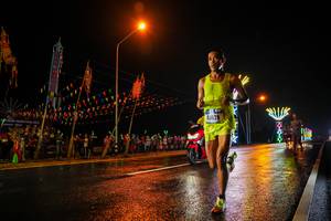 BIB: 40028
                            <button type="button" onclick="openModal(17853464)" class="btn btn-primary btn-sm float-right btn-popup" data-toggle="modal" data-target=".modal-high-quality">
                        <i class="fas fa-shopping-cart"></i> Add to Cart
                    </button>
                                            <button type="button" onclick="isThisMe(17853464, true)" class="btn btn-success btn-sm float-right btn-popup btn-isme hidden" data-toggle="tooltip" data-placement="bottom" title="นี่คือรูปของคุณใช่ไหม คลิกที่นี่เพื่อเอาเข้าอัลบั้ม">
                        <i class="fas fa-plus"></i> Add to album
                    </button>
                    <button type="button" onclick="isThisMe(17853464, false)" class="btn btn-warning btn-sm float-right btn-popup btn-isnotme hidden">
                        <i class="fas fa-ban"></i> Remove from album
                    </button>