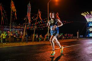 BIB: 190
                            <button type="button" onclick="openModal(17854470)" class="btn btn-primary btn-sm float-right btn-popup" data-toggle="modal" data-target=".modal-high-quality">
                        <i class="fas fa-shopping-cart"></i> Add to Cart
                    </button>
                                            <button type="button" onclick="isThisMe(17854470, true)" class="btn btn-success btn-sm float-right btn-popup btn-isme hidden" data-toggle="tooltip" data-placement="bottom" title="นี่คือรูปของคุณใช่ไหม คลิกที่นี่เพื่อเอาเข้าอัลบั้ม">
                        <i class="fas fa-plus"></i> Add to album
                    </button>
                    <button type="button" onclick="isThisMe(17854470, false)" class="btn btn-warning btn-sm float-right btn-popup btn-isnotme hidden">
                        <i class="fas fa-ban"></i> Remove from album
                    </button>