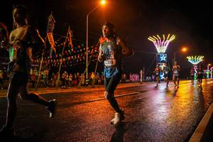 BIB: 810
                            <button type="button" onclick="openModal(17858790)" class="btn btn-primary btn-sm float-right btn-popup" data-toggle="modal" data-target=".modal-high-quality">
                        <i class="fas fa-shopping-cart"></i> Add to Cart
                    </button>
                                            <button type="button" onclick="isThisMe(17858790, true)" class="btn btn-success btn-sm float-right btn-popup btn-isme hidden" data-toggle="tooltip" data-placement="bottom" title="นี่คือรูปของคุณใช่ไหม คลิกที่นี่เพื่อเอาเข้าอัลบั้ม">
                        <i class="fas fa-plus"></i> Add to album
                    </button>
                    <button type="button" onclick="isThisMe(17858790, false)" class="btn btn-warning btn-sm float-right btn-popup btn-isnotme hidden">
                        <i class="fas fa-ban"></i> Remove from album
                    </button>