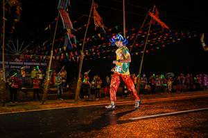 BIB: 202, 122
                            <button type="button" onclick="openModal(17857889)" class="btn btn-primary btn-sm float-right btn-popup" data-toggle="modal" data-target=".modal-high-quality">
                        <i class="fas fa-shopping-cart"></i> Add to Cart
                    </button>
                                            <button type="button" onclick="isThisMe(17857889, true)" class="btn btn-success btn-sm float-right btn-popup btn-isme hidden" data-toggle="tooltip" data-placement="bottom" title="นี่คือรูปของคุณใช่ไหม คลิกที่นี่เพื่อเอาเข้าอัลบั้ม">
                        <i class="fas fa-plus"></i> Add to album
                    </button>
                    <button type="button" onclick="isThisMe(17857889, false)" class="btn btn-warning btn-sm float-right btn-popup btn-isnotme hidden">
                        <i class="fas fa-ban"></i> Remove from album
                    </button>