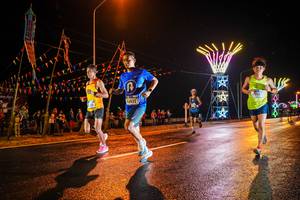 BIB: 0432
                            <button type="button" onclick="openModal(17856189)" class="btn btn-primary btn-sm float-right btn-popup" data-toggle="modal" data-target=".modal-high-quality">
                        <i class="fas fa-shopping-cart"></i> Add to Cart
                    </button>
                                            <button type="button" onclick="isThisMe(17856189, true)" class="btn btn-success btn-sm float-right btn-popup btn-isme hidden" data-toggle="tooltip" data-placement="bottom" title="นี่คือรูปของคุณใช่ไหม คลิกที่นี่เพื่อเอาเข้าอัลบั้ม">
                        <i class="fas fa-plus"></i> Add to album
                    </button>
                    <button type="button" onclick="isThisMe(17856189, false)" class="btn btn-warning btn-sm float-right btn-popup btn-isnotme hidden">
                        <i class="fas fa-ban"></i> Remove from album
                    </button>