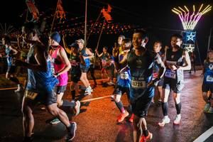 BIB: 40705, 400, 0726
                            <button type="button" onclick="openModal(17861922)" class="btn btn-primary btn-sm float-right btn-popup" data-toggle="modal" data-target=".modal-high-quality">
                        <i class="fas fa-shopping-cart"></i> Add to Cart
                    </button>
                                            <button type="button" onclick="isThisMe(17861922, true)" class="btn btn-success btn-sm float-right btn-popup btn-isme hidden" data-toggle="tooltip" data-placement="bottom" title="นี่คือรูปของคุณใช่ไหม คลิกที่นี่เพื่อเอาเข้าอัลบั้ม">
                        <i class="fas fa-plus"></i> Add to album
                    </button>
                    <button type="button" onclick="isThisMe(17861922, false)" class="btn btn-warning btn-sm float-right btn-popup btn-isnotme hidden">
                        <i class="fas fa-ban"></i> Remove from album
                    </button>