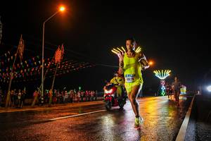 BIB: 40028
                            <button type="button" onclick="openModal(17853467)" class="btn btn-primary btn-sm float-right btn-popup" data-toggle="modal" data-target=".modal-high-quality">
                        <i class="fas fa-shopping-cart"></i> Add to Cart
                    </button>
                                            <button type="button" onclick="isThisMe(17853467, true)" class="btn btn-success btn-sm float-right btn-popup btn-isme hidden" data-toggle="tooltip" data-placement="bottom" title="นี่คือรูปของคุณใช่ไหม คลิกที่นี่เพื่อเอาเข้าอัลบั้ม">
                        <i class="fas fa-plus"></i> Add to album
                    </button>
                    <button type="button" onclick="isThisMe(17853467, false)" class="btn btn-warning btn-sm float-right btn-popup btn-isnotme hidden">
                        <i class="fas fa-ban"></i> Remove from album
                    </button>