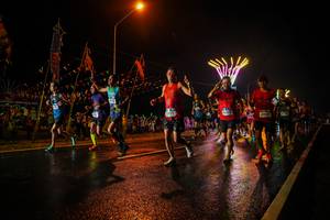 BIB: 4201
                            <button type="button" onclick="openModal(17858710)" class="btn btn-primary btn-sm float-right btn-popup" data-toggle="modal" data-target=".modal-high-quality">
                        <i class="fas fa-shopping-cart"></i> Add to Cart
                    </button>
                                            <button type="button" onclick="isThisMe(17858710, true)" class="btn btn-success btn-sm float-right btn-popup btn-isme hidden" data-toggle="tooltip" data-placement="bottom" title="นี่คือรูปของคุณใช่ไหม คลิกที่นี่เพื่อเอาเข้าอัลบั้ม">
                        <i class="fas fa-plus"></i> Add to album
                    </button>
                    <button type="button" onclick="isThisMe(17858710, false)" class="btn btn-warning btn-sm float-right btn-popup btn-isnotme hidden">
                        <i class="fas fa-ban"></i> Remove from album
                    </button>