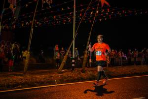 BIB: 424
                            <button type="button" onclick="openModal(17853700)" class="btn btn-primary btn-sm float-right btn-popup" data-toggle="modal" data-target=".modal-high-quality">
                        <i class="fas fa-shopping-cart"></i> Add to Cart
                    </button>
                                            <button type="button" onclick="isThisMe(17853700, true)" class="btn btn-success btn-sm float-right btn-popup btn-isme hidden" data-toggle="tooltip" data-placement="bottom" title="นี่คือรูปของคุณใช่ไหม คลิกที่นี่เพื่อเอาเข้าอัลบั้ม">
                        <i class="fas fa-plus"></i> Add to album
                    </button>
                    <button type="button" onclick="isThisMe(17853700, false)" class="btn btn-warning btn-sm float-right btn-popup btn-isnotme hidden">
                        <i class="fas fa-ban"></i> Remove from album
                    </button>