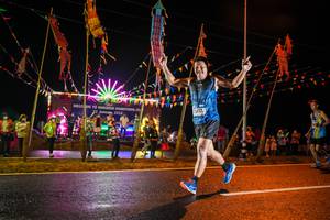 BIB: 0417
                            <button type="button" onclick="openModal(17857299)" class="btn btn-primary btn-sm float-right btn-popup" data-toggle="modal" data-target=".modal-high-quality">
                        <i class="fas fa-shopping-cart"></i> Add to Cart
                    </button>
                                            <button type="button" onclick="isThisMe(17857299, true)" class="btn btn-success btn-sm float-right btn-popup btn-isme hidden" data-toggle="tooltip" data-placement="bottom" title="นี่คือรูปของคุณใช่ไหม คลิกที่นี่เพื่อเอาเข้าอัลบั้ม">
                        <i class="fas fa-plus"></i> Add to album
                    </button>
                    <button type="button" onclick="isThisMe(17857299, false)" class="btn btn-warning btn-sm float-right btn-popup btn-isnotme hidden">
                        <i class="fas fa-ban"></i> Remove from album
                    </button>