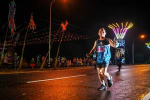 BIB: 765
                            <button type="button" onclick="openModal(17852728)" class="btn btn-primary btn-sm float-right btn-popup" data-toggle="modal" data-target=".modal-high-quality">
                        <i class="fas fa-shopping-cart"></i> Add to Cart
                    </button>
                                            <button type="button" onclick="isThisMe(17852728, true)" class="btn btn-success btn-sm float-right btn-popup btn-isme hidden" data-toggle="tooltip" data-placement="bottom" title="นี่คือรูปของคุณใช่ไหม คลิกที่นี่เพื่อเอาเข้าอัลบั้ม">
                        <i class="fas fa-plus"></i> Add to album
                    </button>
                    <button type="button" onclick="isThisMe(17852728, false)" class="btn btn-warning btn-sm float-right btn-popup btn-isnotme hidden">
                        <i class="fas fa-ban"></i> Remove from album
                    </button>