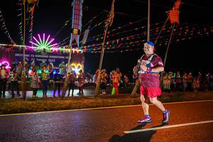 BIB: 2922
                            <button type="button" onclick="openModal(17858204)" class="btn btn-primary btn-sm float-right btn-popup" data-toggle="modal" data-target=".modal-high-quality">
                        <i class="fas fa-shopping-cart"></i> Add to Cart
                    </button>
                                            <button type="button" onclick="isThisMe(17858204, true)" class="btn btn-success btn-sm float-right btn-popup btn-isme hidden" data-toggle="tooltip" data-placement="bottom" title="นี่คือรูปของคุณใช่ไหม คลิกที่นี่เพื่อเอาเข้าอัลบั้ม">
                        <i class="fas fa-plus"></i> Add to album
                    </button>
                    <button type="button" onclick="isThisMe(17858204, false)" class="btn btn-warning btn-sm float-right btn-popup btn-isnotme hidden">
                        <i class="fas fa-ban"></i> Remove from album
                    </button>