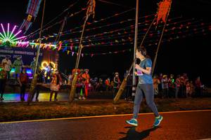 BIB: 202
                            <button type="button" onclick="openModal(17858015)" class="btn btn-primary btn-sm float-right btn-popup" data-toggle="modal" data-target=".modal-high-quality">
                        <i class="fas fa-shopping-cart"></i> Add to Cart
                    </button>
                                            <button type="button" onclick="isThisMe(17858015, true)" class="btn btn-success btn-sm float-right btn-popup btn-isme hidden" data-toggle="tooltip" data-placement="bottom" title="นี่คือรูปของคุณใช่ไหม คลิกที่นี่เพื่อเอาเข้าอัลบั้ม">
                        <i class="fas fa-plus"></i> Add to album
                    </button>
                    <button type="button" onclick="isThisMe(17858015, false)" class="btn btn-warning btn-sm float-right btn-popup btn-isnotme hidden">
                        <i class="fas fa-ban"></i> Remove from album
                    </button>