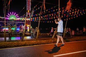 BIB: 2022
                            <button type="button" onclick="openModal(17858883)" class="btn btn-primary btn-sm float-right btn-popup" data-toggle="modal" data-target=".modal-high-quality">
                        <i class="fas fa-shopping-cart"></i> Add to Cart
                    </button>
                                            <button type="button" onclick="isThisMe(17858883, true)" class="btn btn-success btn-sm float-right btn-popup btn-isme hidden" data-toggle="tooltip" data-placement="bottom" title="นี่คือรูปของคุณใช่ไหม คลิกที่นี่เพื่อเอาเข้าอัลบั้ม">
                        <i class="fas fa-plus"></i> Add to album
                    </button>
                    <button type="button" onclick="isThisMe(17858883, false)" class="btn btn-warning btn-sm float-right btn-popup btn-isnotme hidden">
                        <i class="fas fa-ban"></i> Remove from album
                    </button>