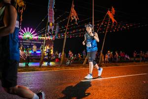 BIB: 202
                            <button type="button" onclick="openModal(17857332)" class="btn btn-primary btn-sm float-right btn-popup" data-toggle="modal" data-target=".modal-high-quality">
                        <i class="fas fa-shopping-cart"></i> Add to Cart
                    </button>
                                            <button type="button" onclick="isThisMe(17857332, true)" class="btn btn-success btn-sm float-right btn-popup btn-isme hidden" data-toggle="tooltip" data-placement="bottom" title="นี่คือรูปของคุณใช่ไหม คลิกที่นี่เพื่อเอาเข้าอัลบั้ม">
                        <i class="fas fa-plus"></i> Add to album
                    </button>
                    <button type="button" onclick="isThisMe(17857332, false)" class="btn btn-warning btn-sm float-right btn-popup btn-isnotme hidden">
                        <i class="fas fa-ban"></i> Remove from album
                    </button>