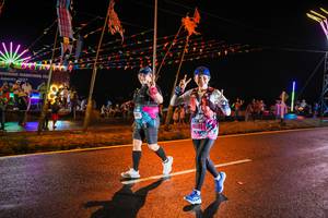 BIB: 202, 44501
                            <button type="button" onclick="openModal(17857068)" class="btn btn-primary btn-sm float-right btn-popup" data-toggle="modal" data-target=".modal-high-quality">
                        <i class="fas fa-shopping-cart"></i> Add to Cart
                    </button>
                                            <button type="button" onclick="isThisMe(17857068, true)" class="btn btn-success btn-sm float-right btn-popup btn-isme hidden" data-toggle="tooltip" data-placement="bottom" title="นี่คือรูปของคุณใช่ไหม คลิกที่นี่เพื่อเอาเข้าอัลบั้ม">
                        <i class="fas fa-plus"></i> Add to album
                    </button>
                    <button type="button" onclick="isThisMe(17857068, false)" class="btn btn-warning btn-sm float-right btn-popup btn-isnotme hidden">
                        <i class="fas fa-ban"></i> Remove from album
                    </button>